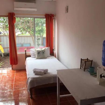 La Casa De Mike Hotel Puerto Villamil Ngoại thất bức ảnh